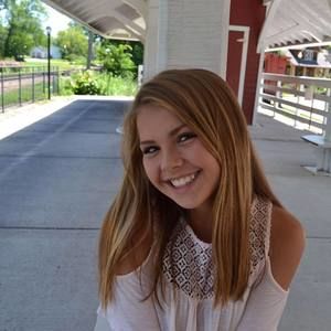 Meet your Posher, Carly