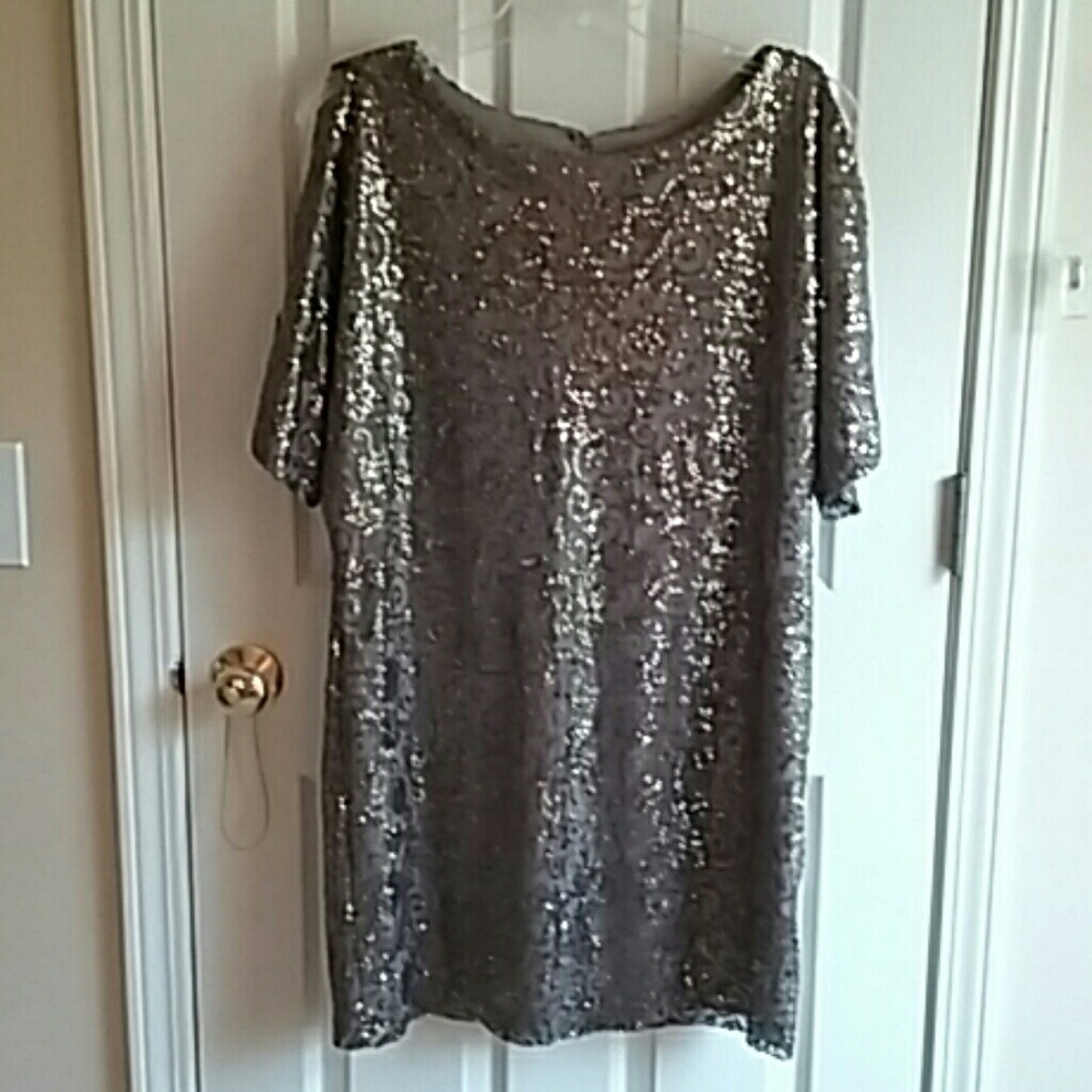 Scarlett Sheath dress size 14  sequined overlay