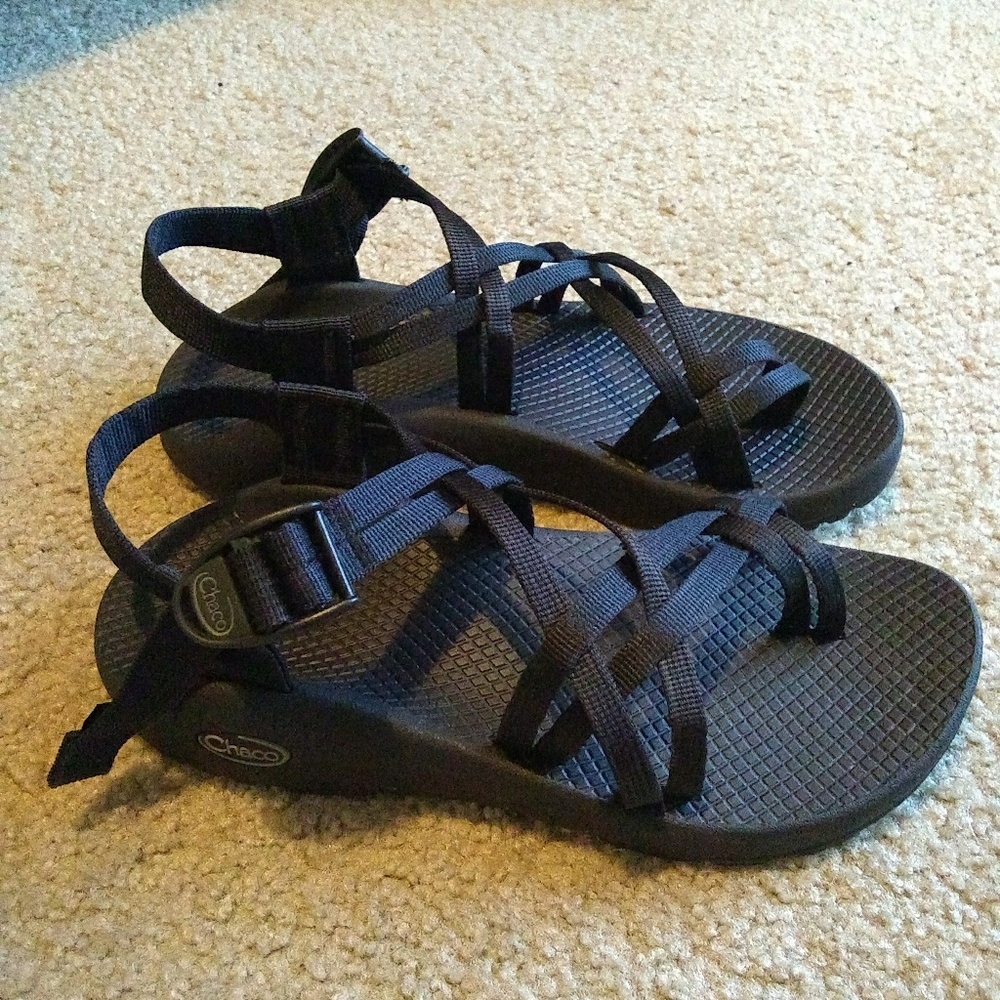 Black Chaco sandals size W7