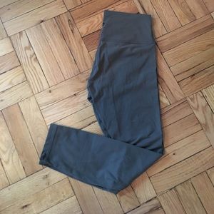 Lululemon Legging - size 6