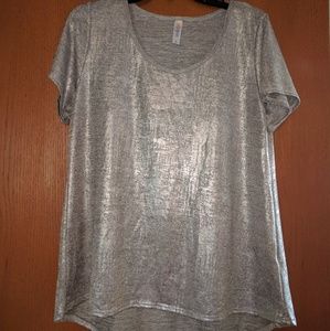 LulaRoe Elegant Collection Classic, size Large