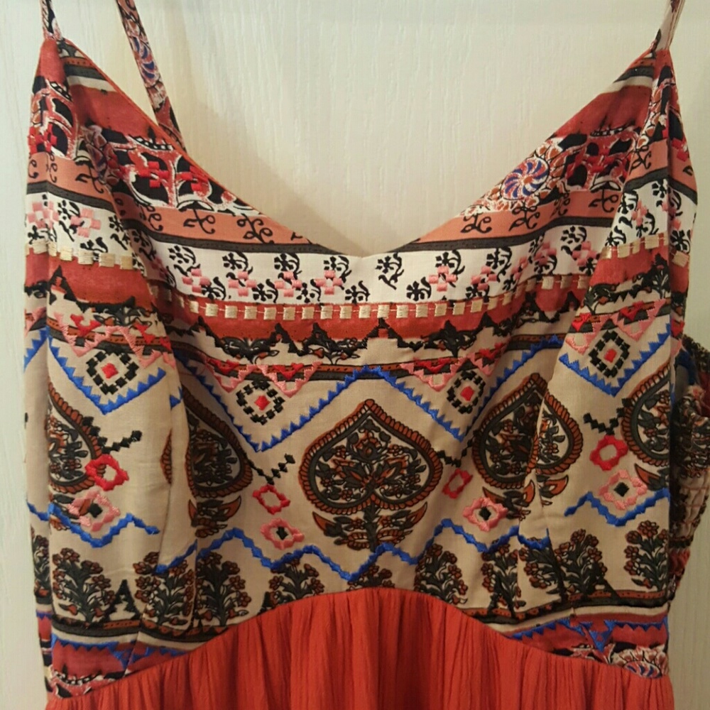 Dress - Picture 2 of 2