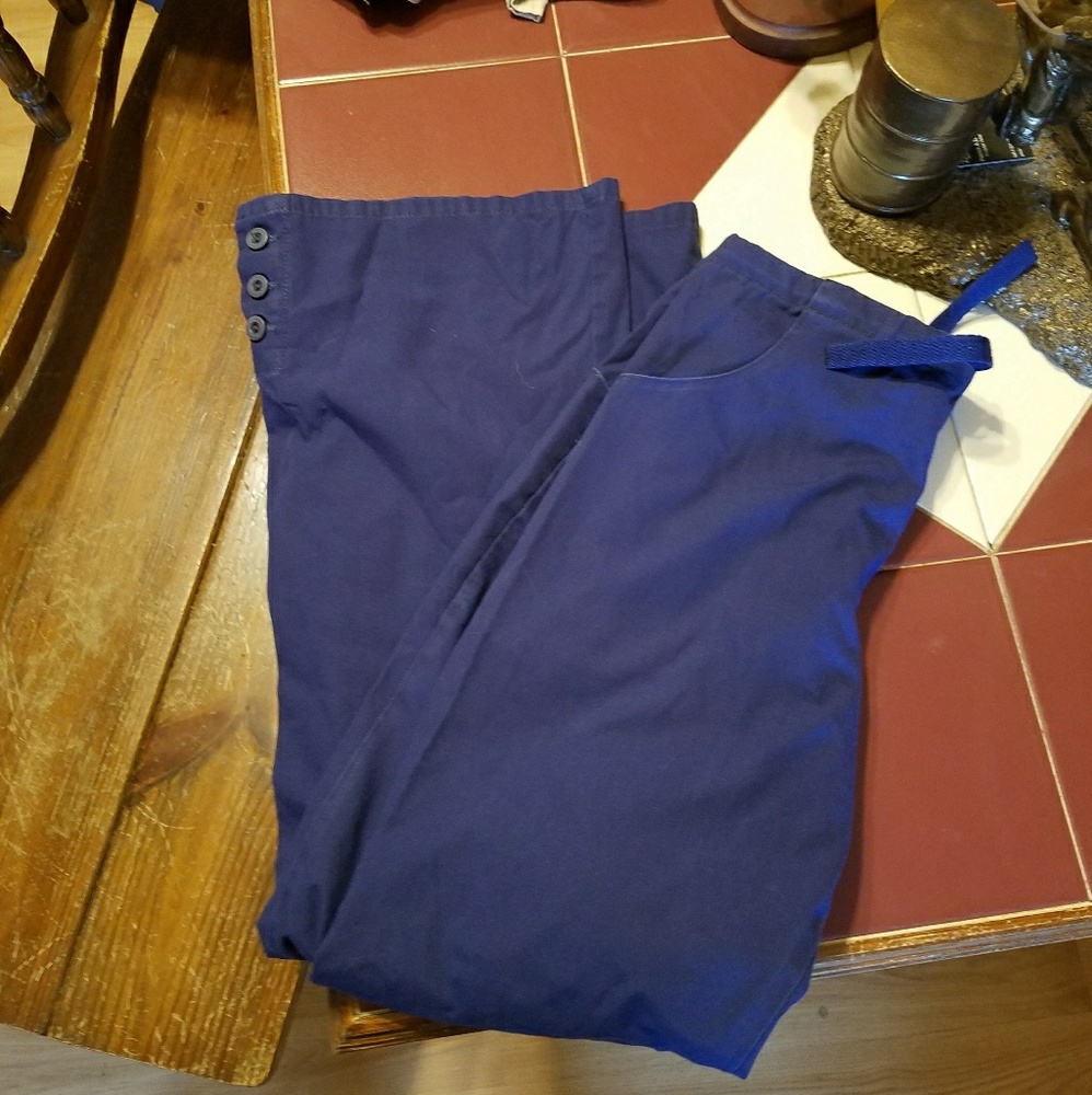 Small Scrub Bottoms