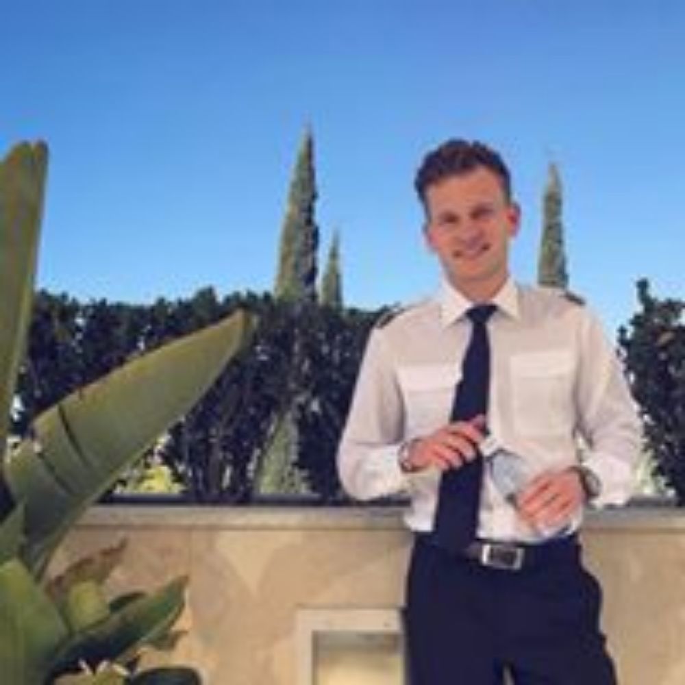 Meet your Posher, Bower