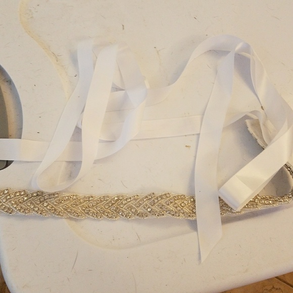 Brand new Rhinestone bridal/bridesmaid belt - Picture 1 of 1
