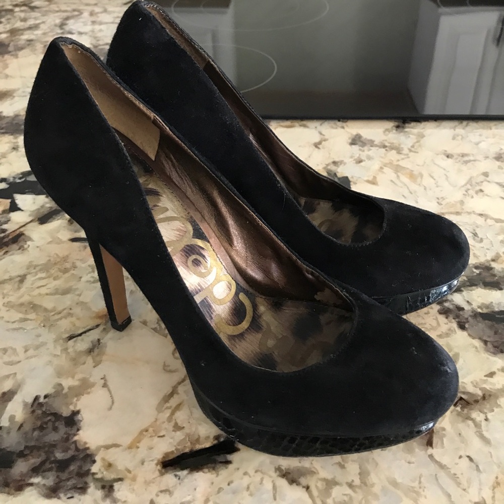 Sam Edelman Suede Pump