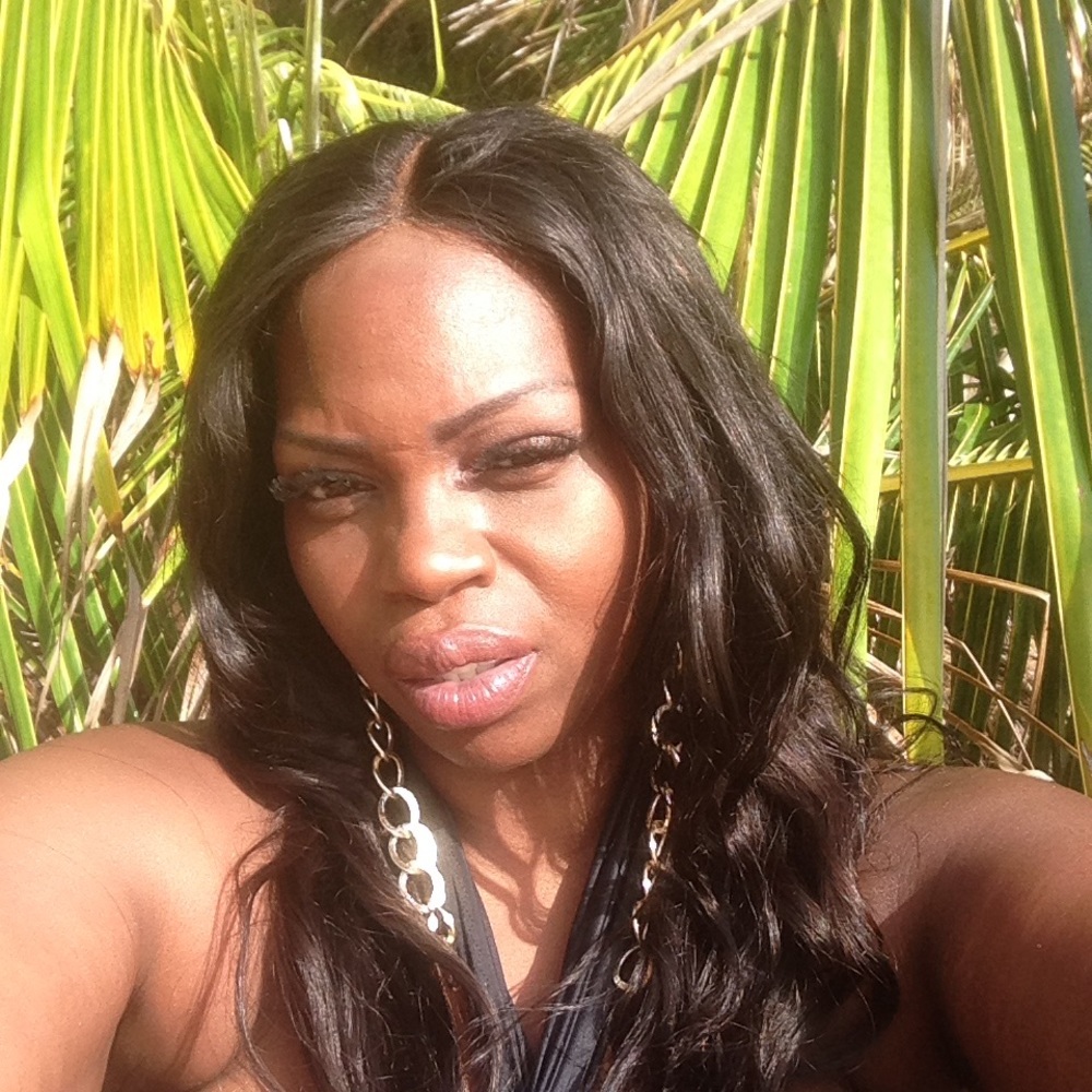 Meet your Posher, Marcia