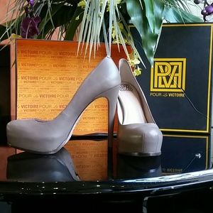 Pour La Victoire Style: Irina