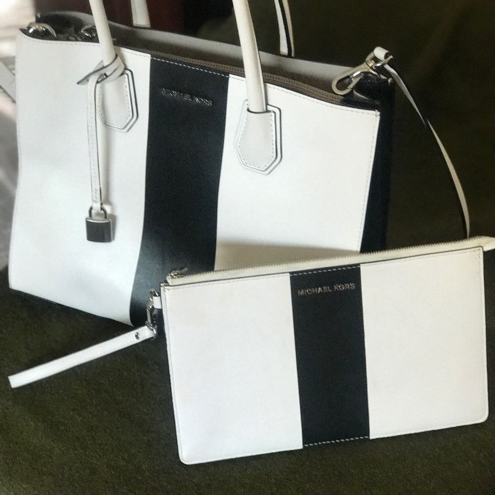 Michael Kors Purse & Cluch Package