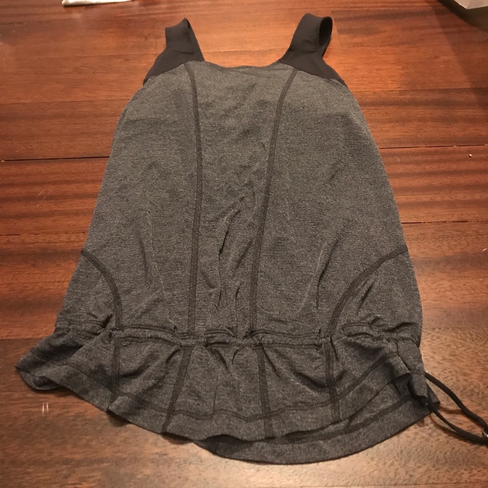Lululemon gray and black tank with built in bra