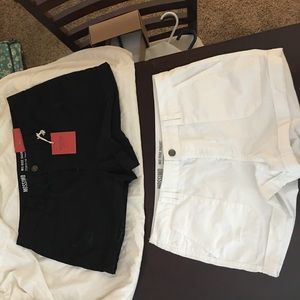 ⭐️2 item BUNDLE! Distressed shorts