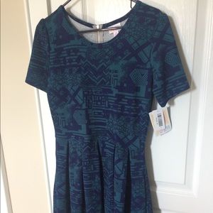 Medium Aztec Print Amelia