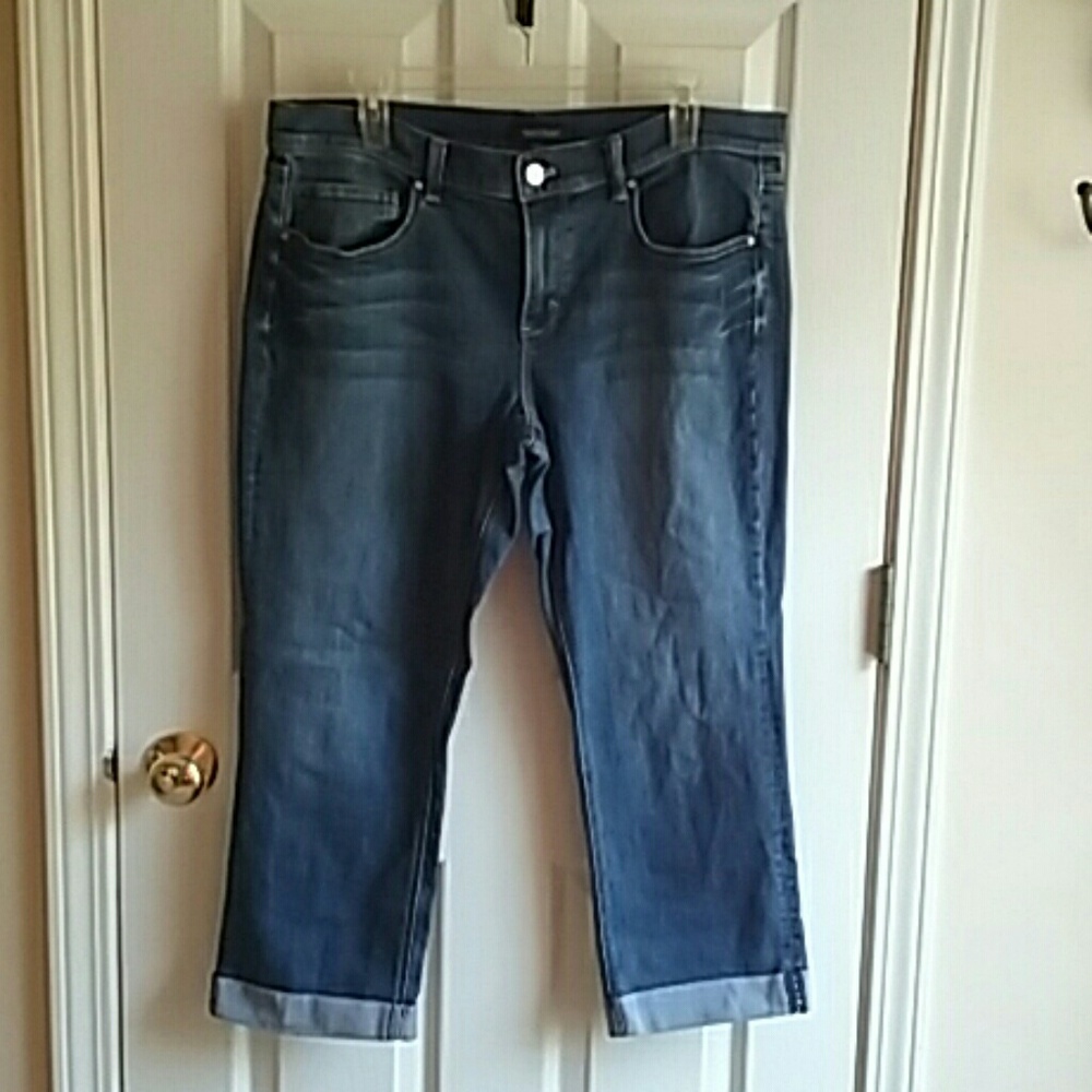 White House Black Market slim cropped jeans