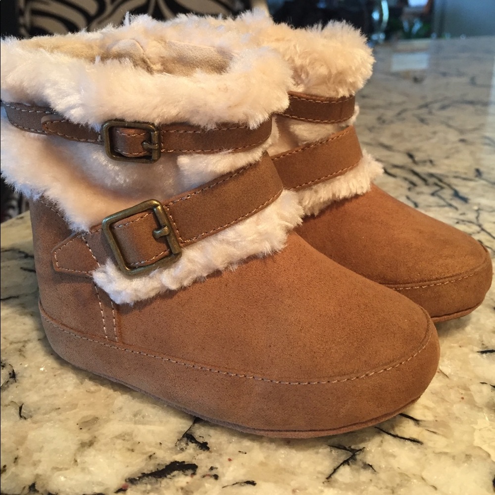FRYE Baby Boot Size: 4 Baby Tamara Fur SUPER BUY!!