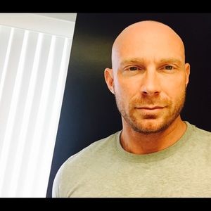 Meet your Posher, Larry