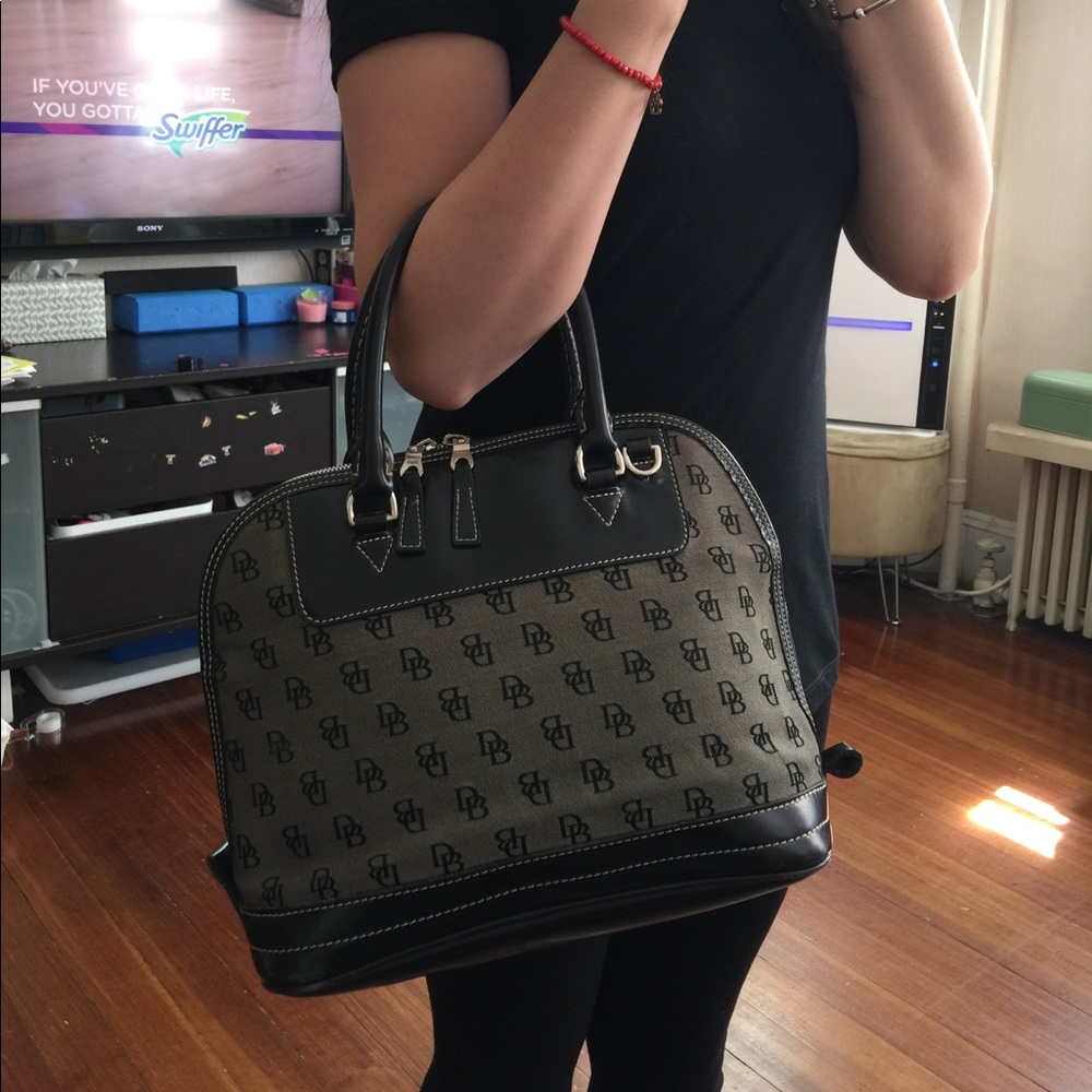 Dooney & Bourke bag