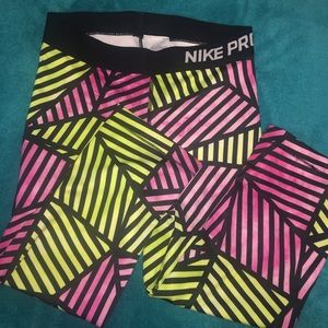 NWOT Nike Leggings