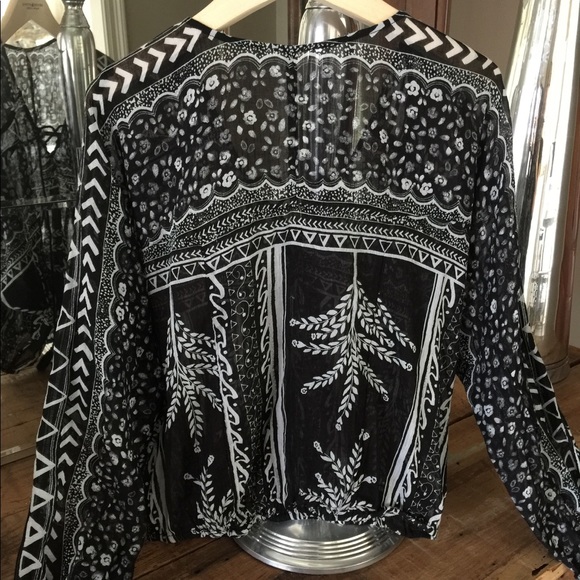 Free people black long sleeve lace front crop XS - Picture 3 of 4