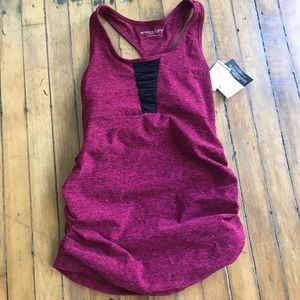 Beyond the Bump maternity yoga top NWT size Large