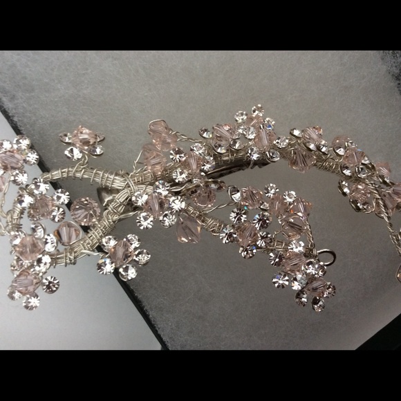 Host Pick! Bridal Hair Clip Silver Rhinestones Crystals Champagne Pink - Picture 3 of 9