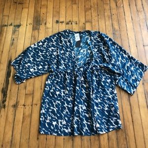 A Pea in the Pod maternity top size large