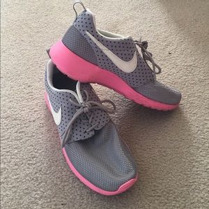 Nike Roshes