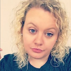 Meet your Posher, Heidi