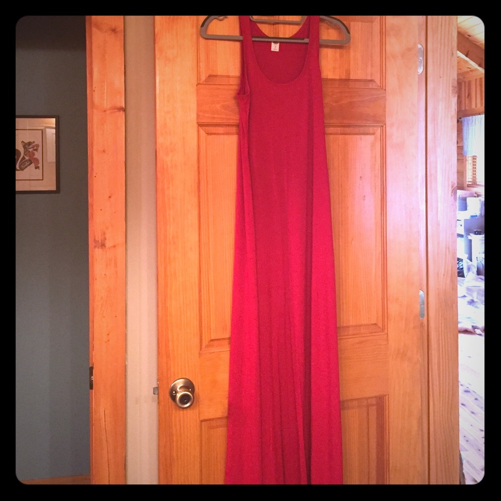 💃🏻 Red racerback maxi dress 💃🏻