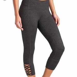 Athleta capris - great condition!