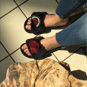 Black faur fur slides (sugar skull, love, peace)