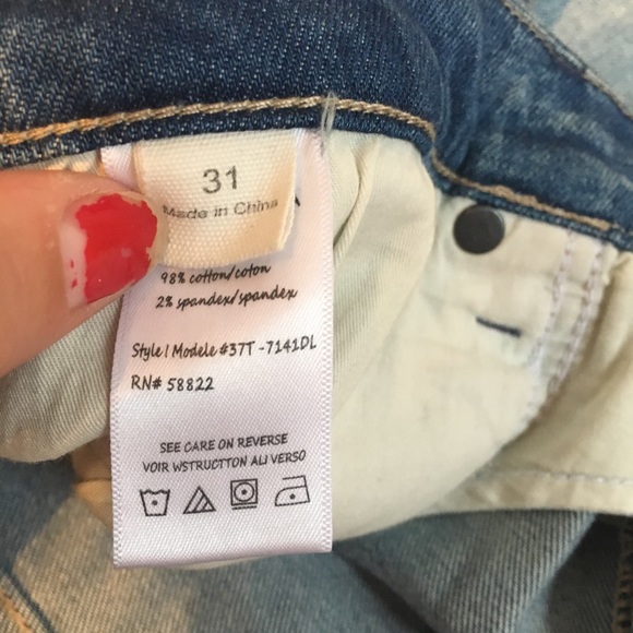 Distressed Jeans - Picture 5 of 5