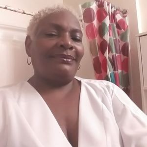 Meet your Posher, Shirley