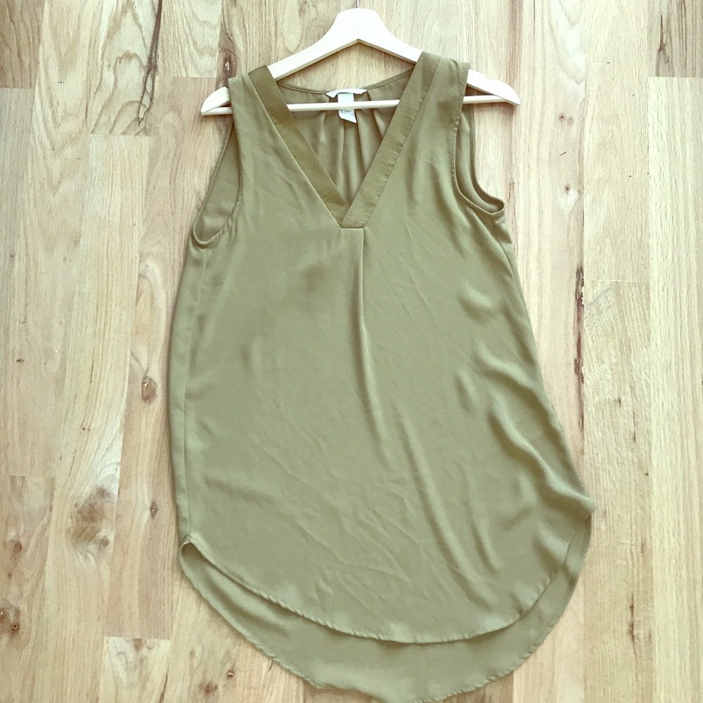 Sleeveless H&M blouse