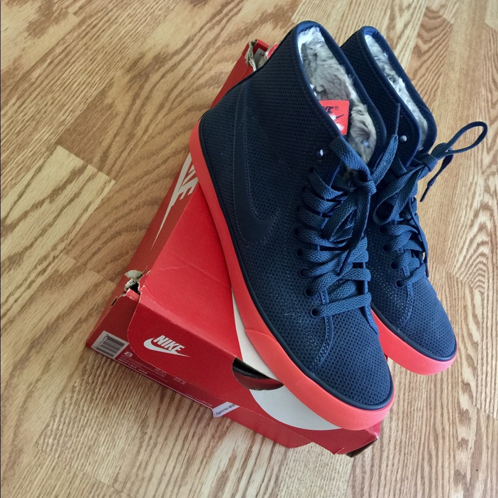 Women's Nike shoes