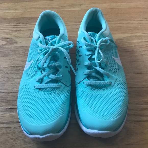 TIFFANY BLUE NIKES! Sz 7.5. Worn once!! - Picture 4 of 7