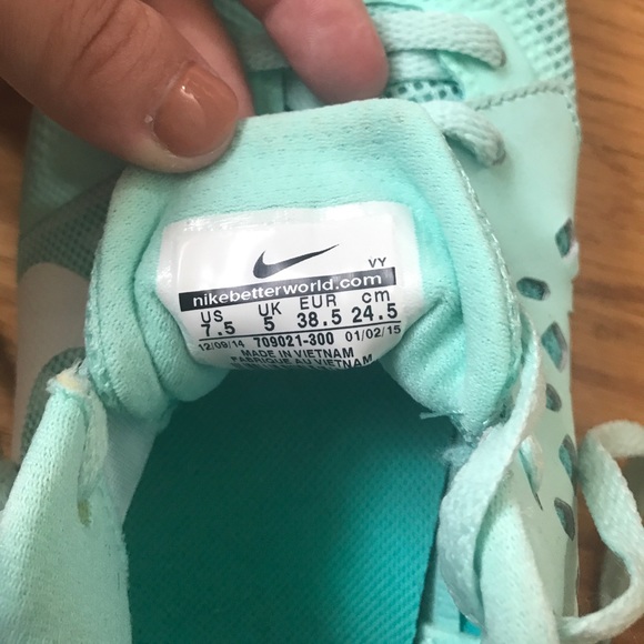 TIFFANY BLUE NIKES! Sz 7.5. Worn once!! - Picture 6 of 7