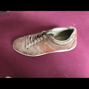Men's Guess Shoes, Brown/tan, used, size 10.5