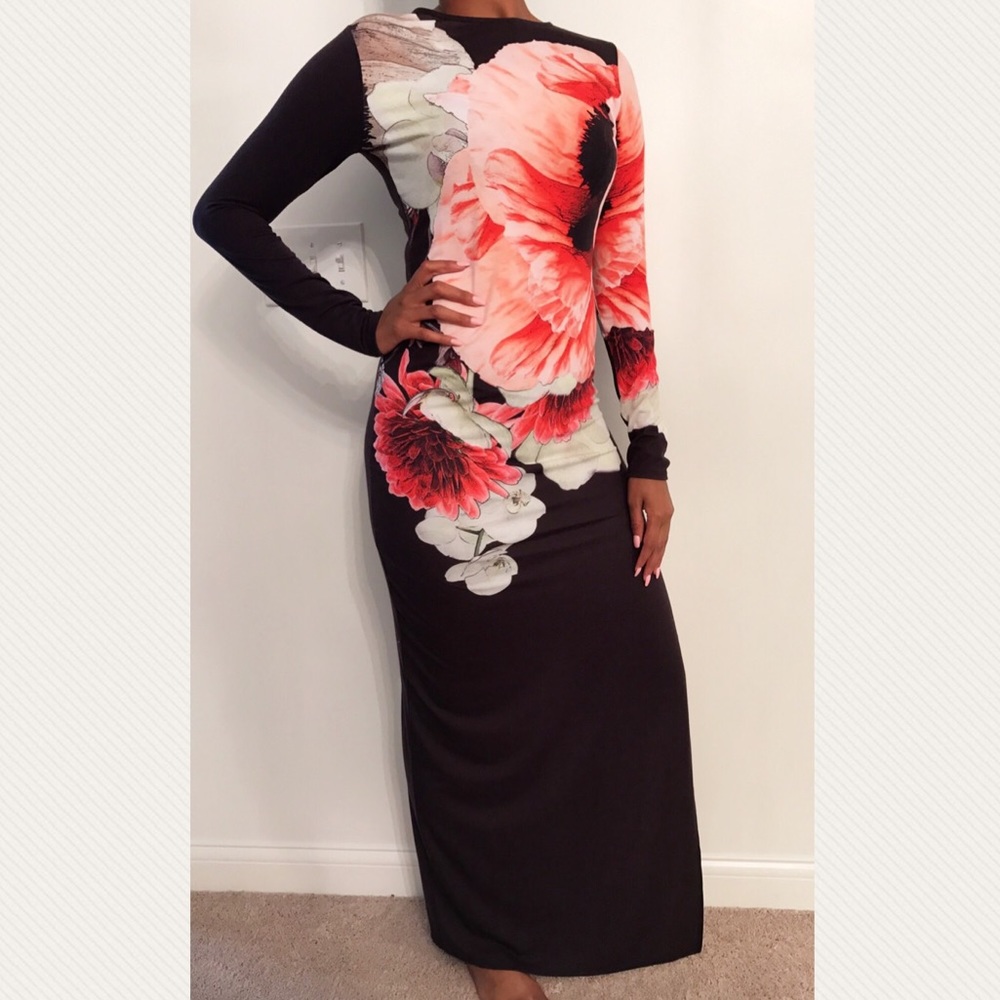 Long sleeve floral maxi dress.