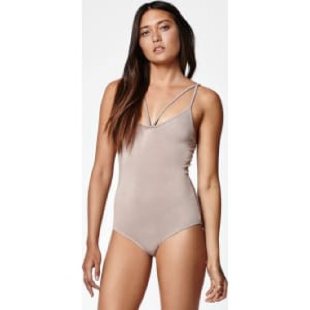 La Hearts Strappy Front Bodysuit - Mocha