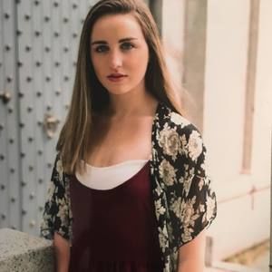 Meet your Posher, Aoife