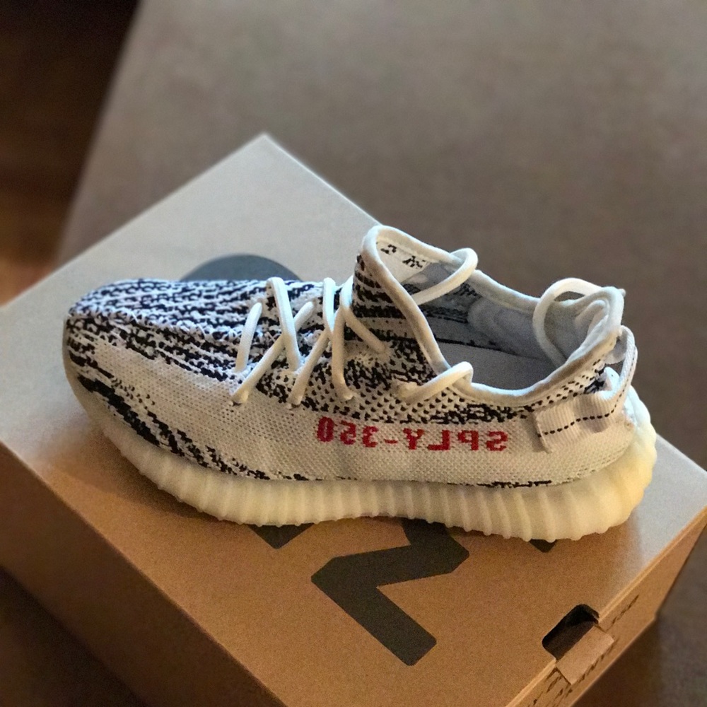 Yeezy Boost 350 V2 - Zebra