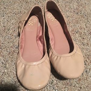 Vince Camuto flats (size 7)