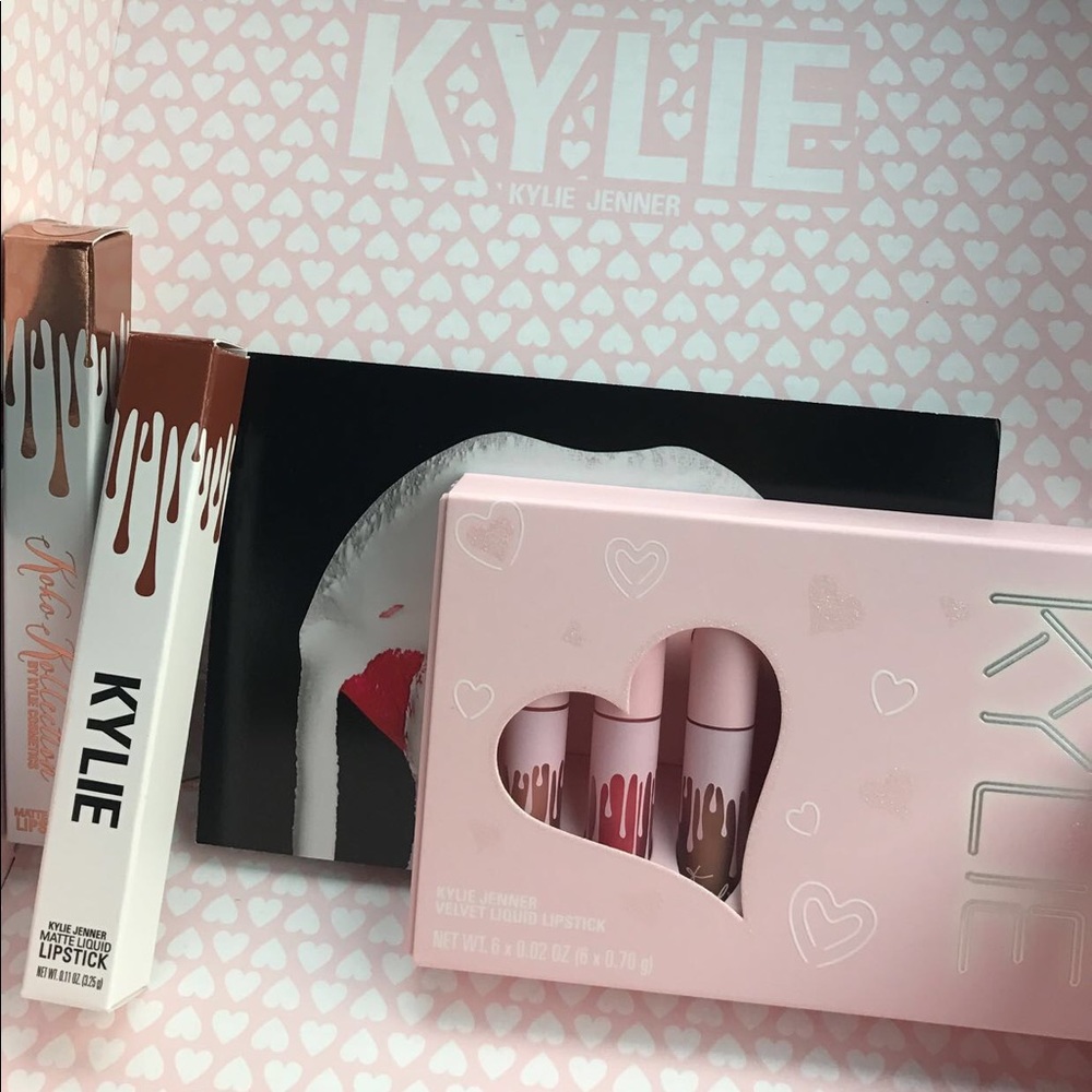 KYLIE JENNER THE BIRTHDAY COLLECTION LIPSTICKS