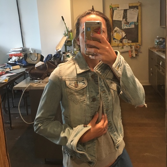 A&F jean jacket size s - Picture 4 of 5