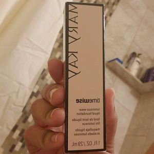 Mary Kay liquid foundation