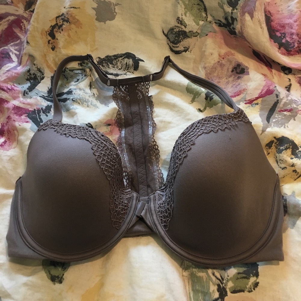 VS Body by Victoria Bra NWOT 34DD