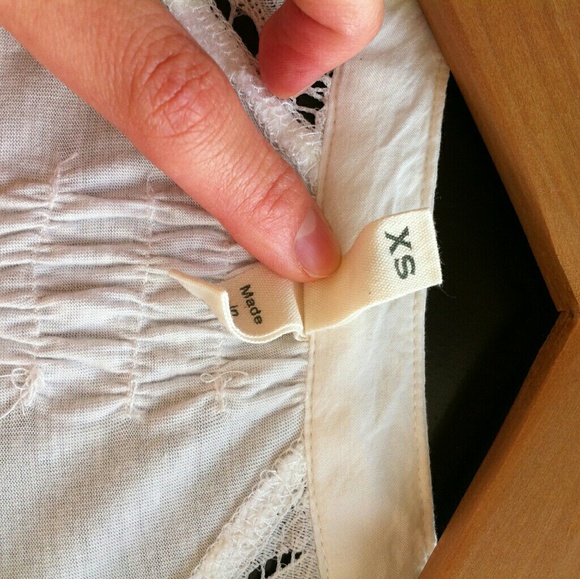 Anthropologie Embroidered Kalei Buttondown by TINY - Picture 6 of 6