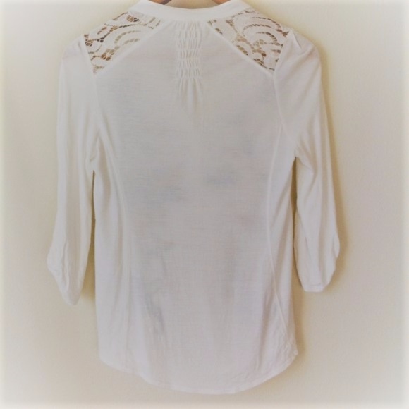 Anthropologie Embroidered Kalei Buttondown by TINY - Picture 4 of 6