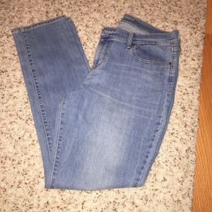 BNWOT Old navy curvy profile straight leg jeans