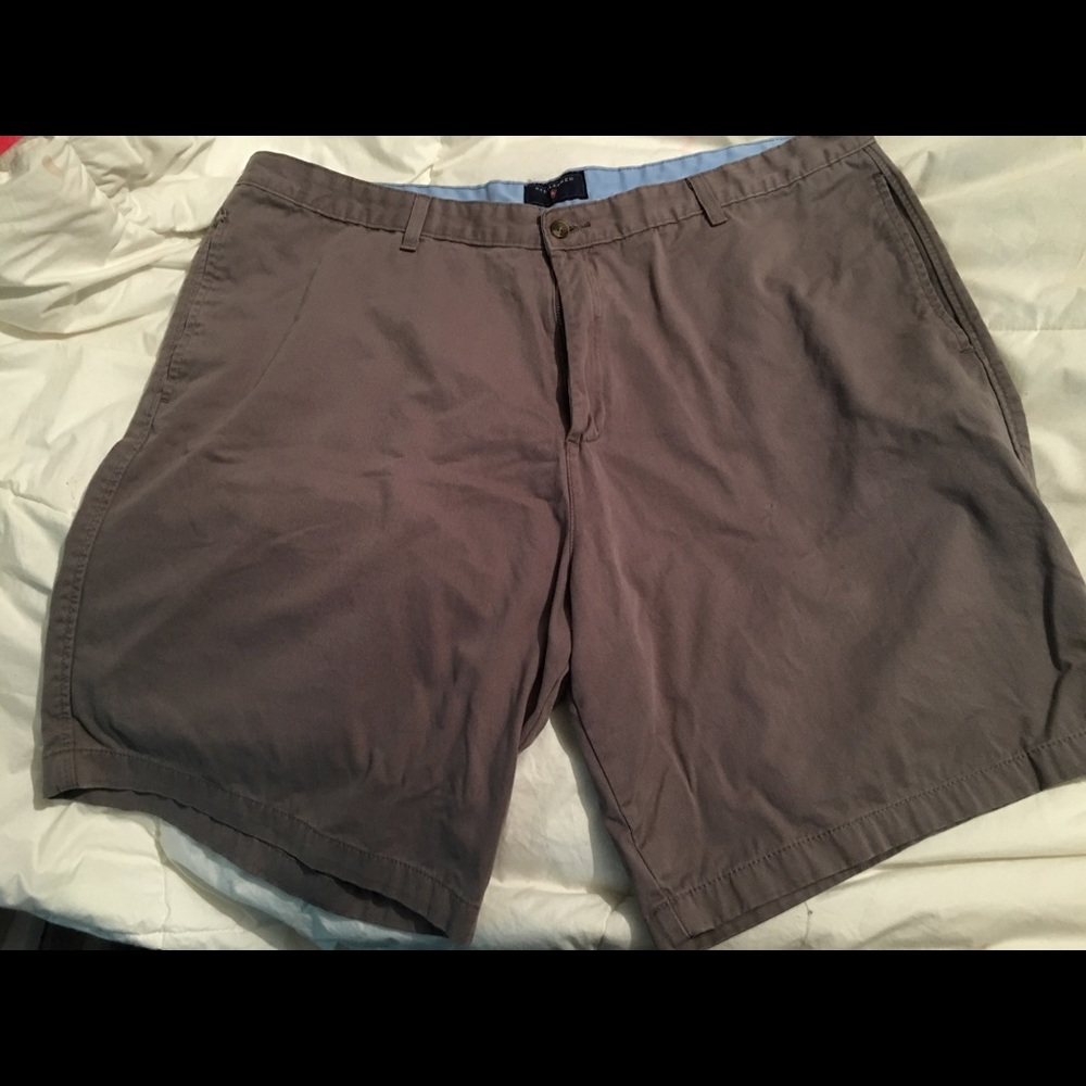 EUC Men's 42w grey Saddlebred shorts